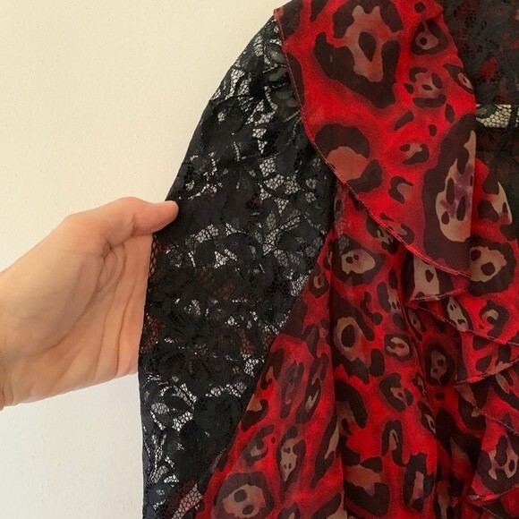 Boston Proper Sheer Red Black Animal Print Lace Peplum Tunic Top Size 10 - Picture 12 of 13